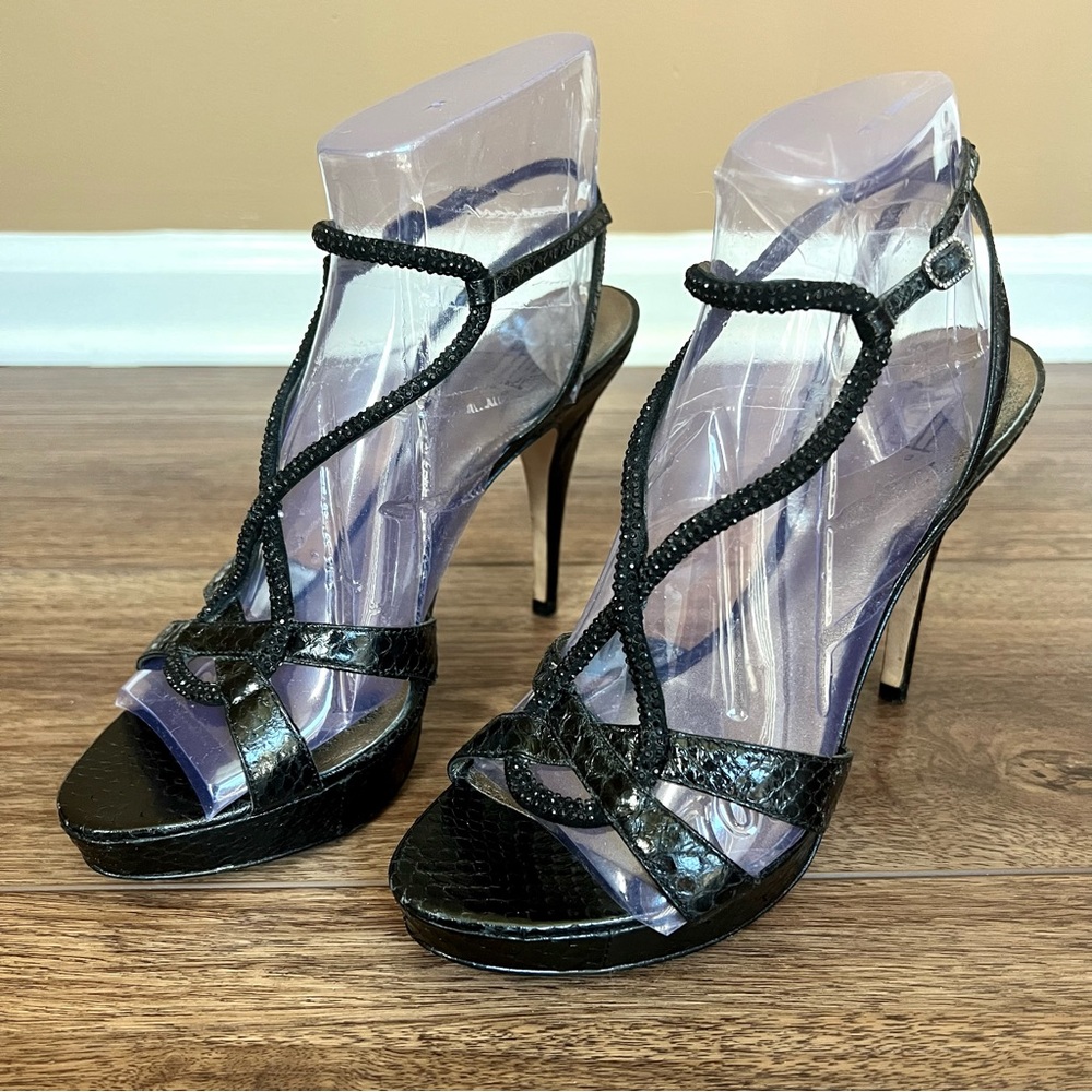 Pelle Moda High Heel Strappy Platform Sandals